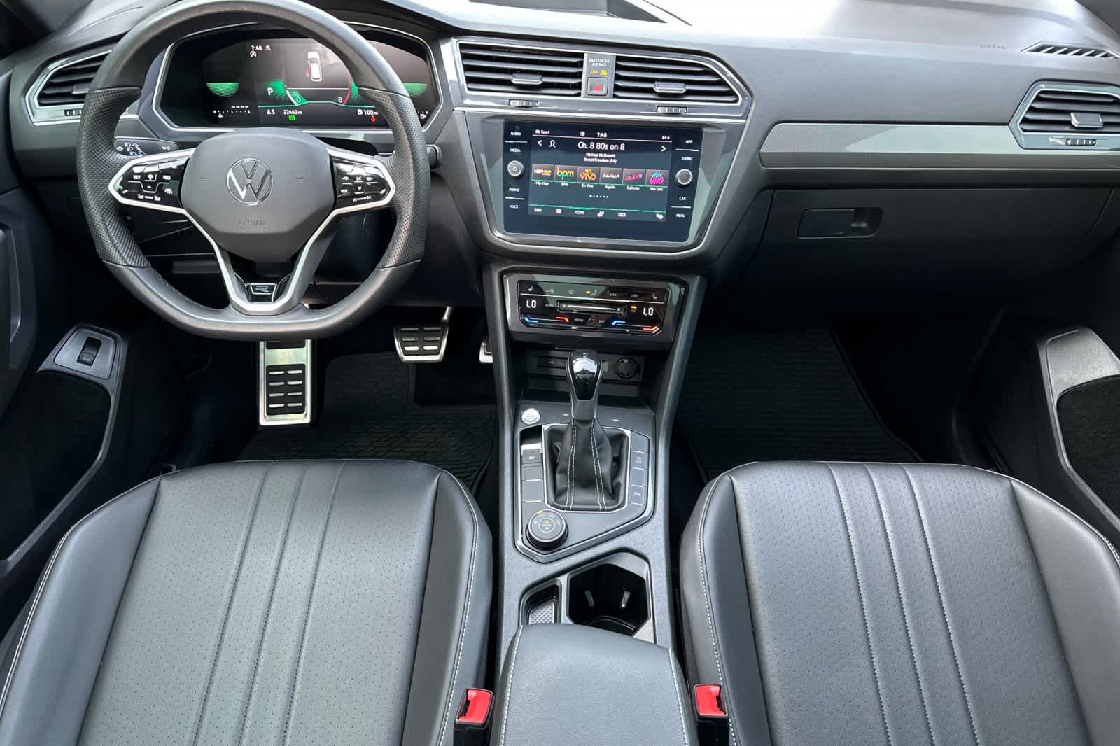 2024 Volkswagen Tiguan SE R-Line Black photo 3