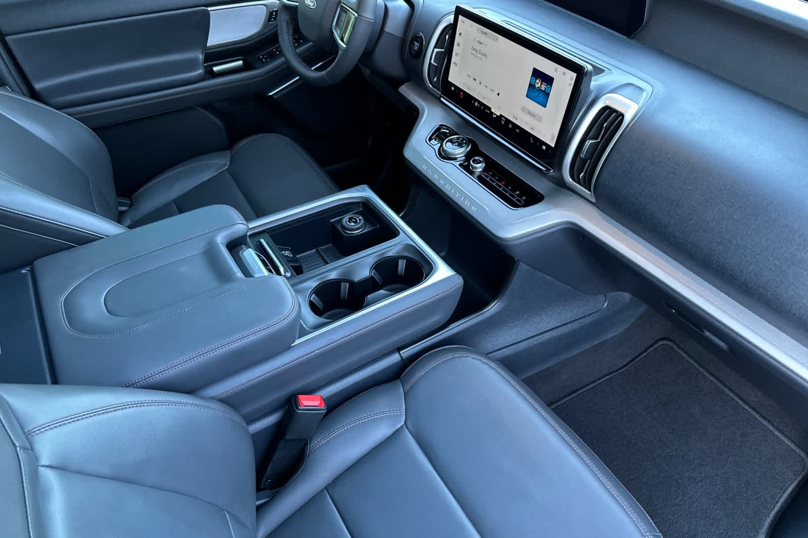 Thumbnail: 2025 Ford Expedition MAX - 17