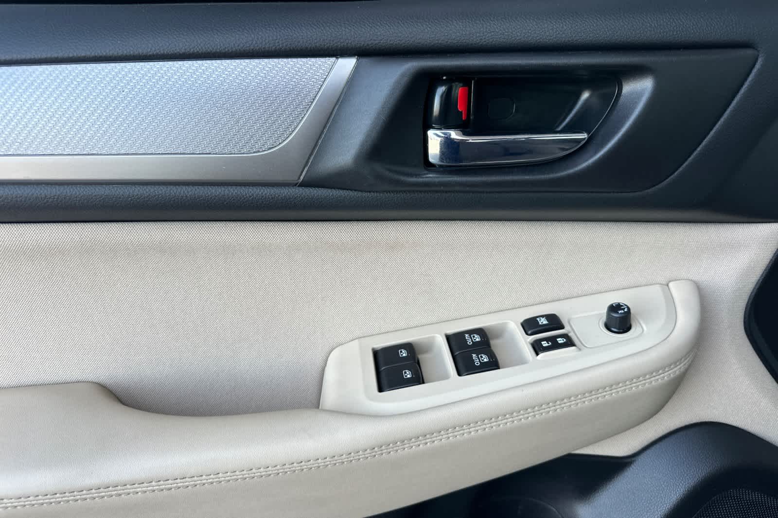 Thumbnail: 2018 Subaru Outback - 12