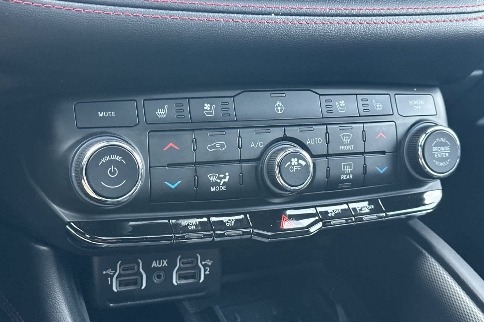 Thumbnail: 2025 Dodge Durango - 22