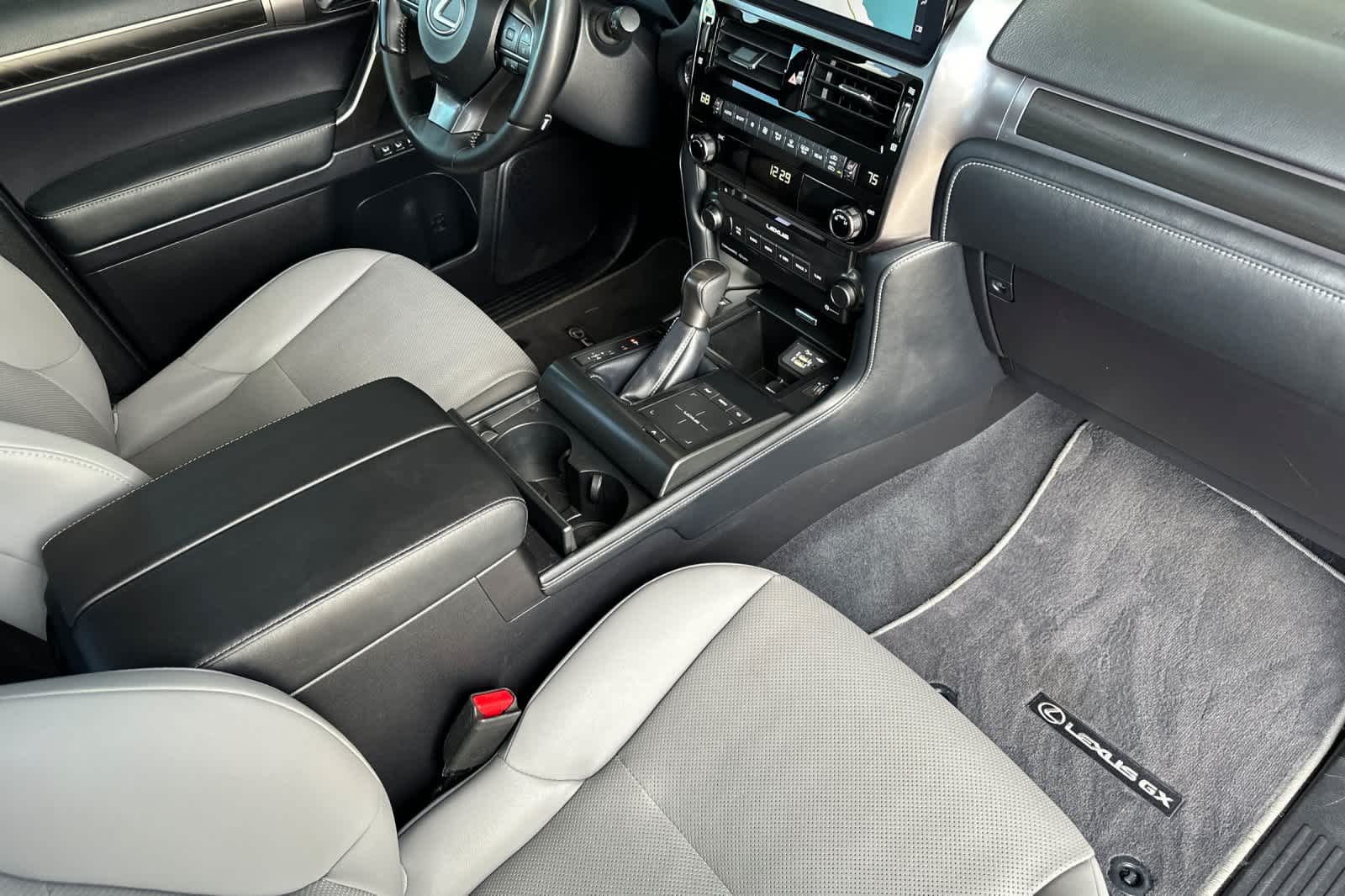 Thumbnail: 2023 Lexus GX - 16