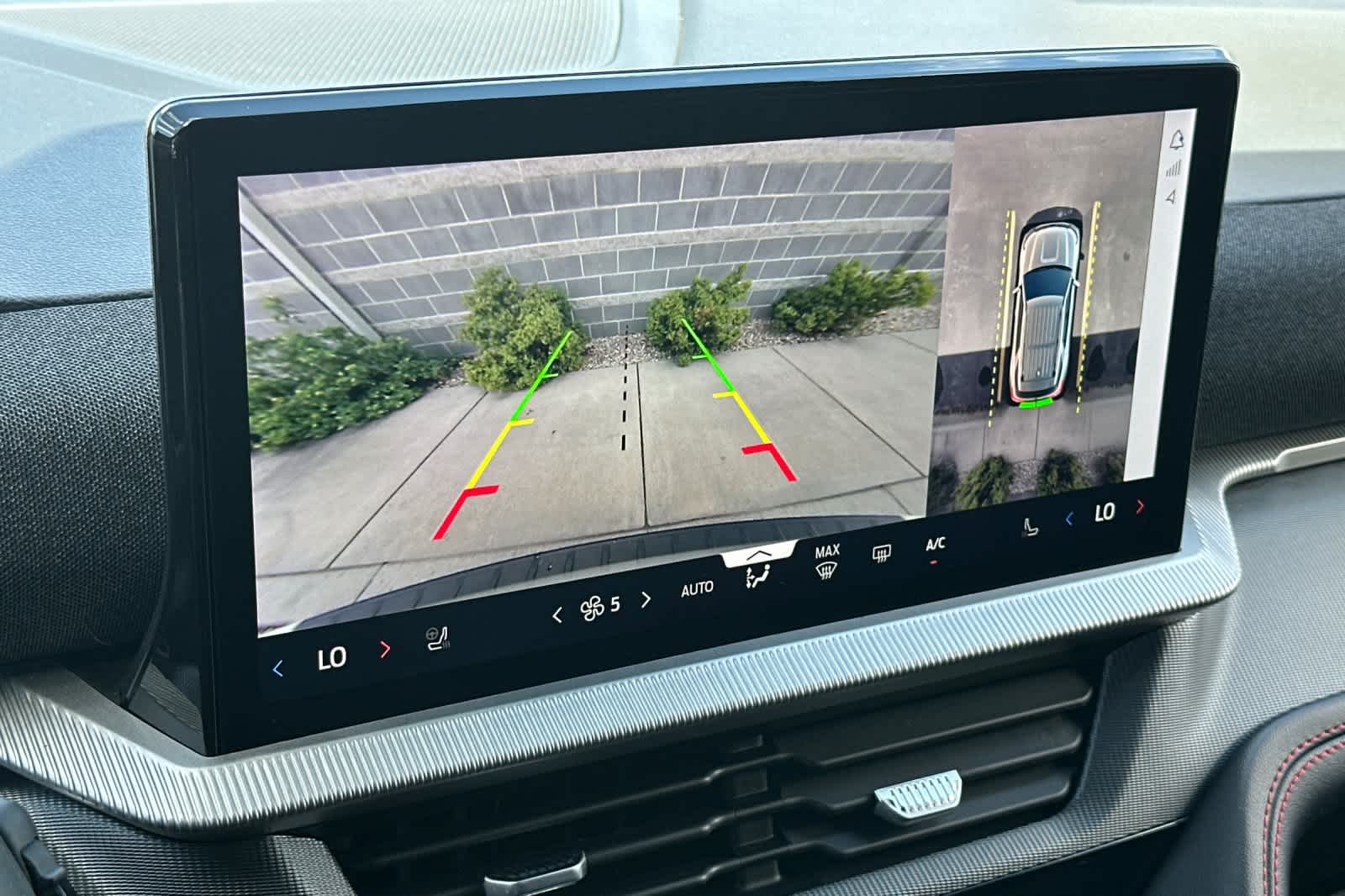 Thumbnail: 2025 Ford Explorer - 20