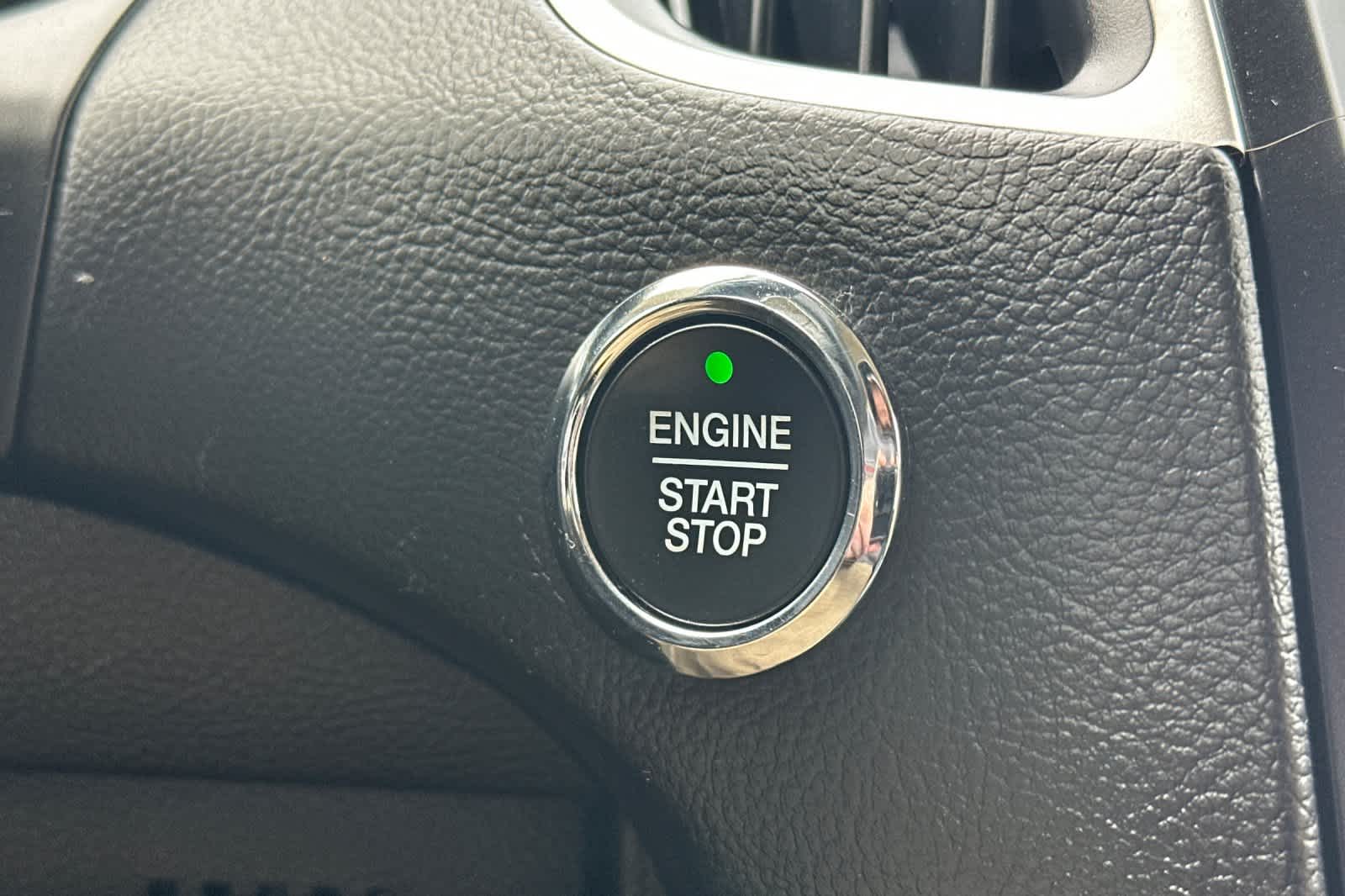 Thumbnail: 2022 Ford Edge - 22