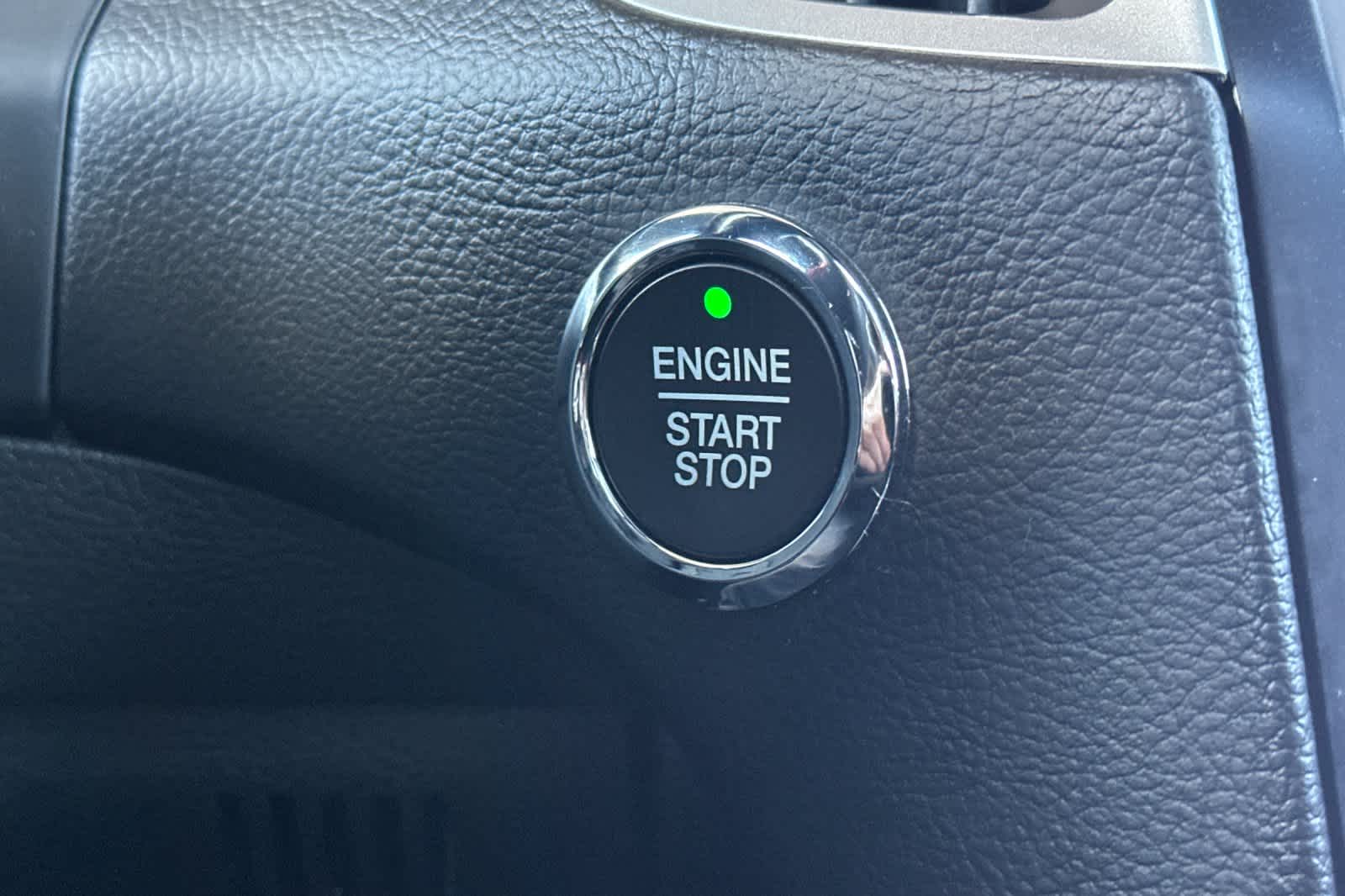 Thumbnail: 2022 Ford Edge - 22