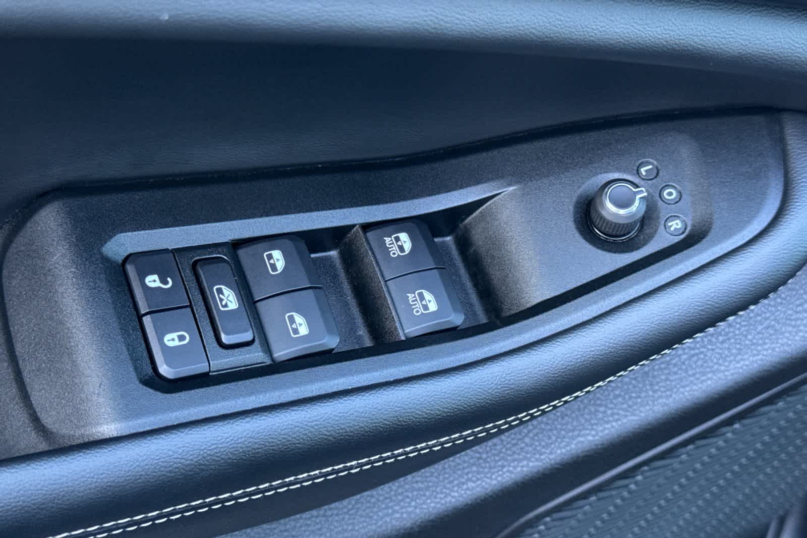 Thumbnail: 2025 Jeep Grand Cherokee - 13