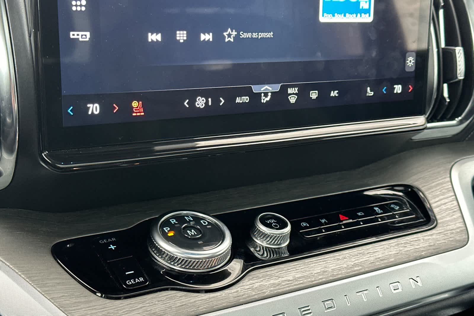 Thumbnail: 2025 Ford Expedition MAX - 22