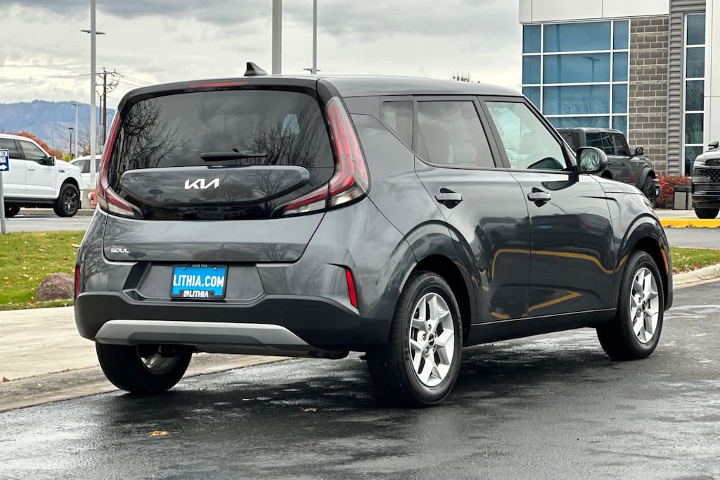 Used 2024 Kia Soul LX Hatchback