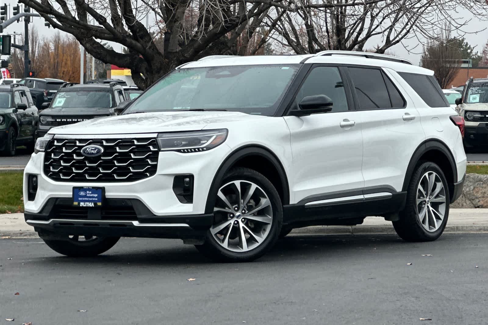 2025 Ford Explorer Platinum