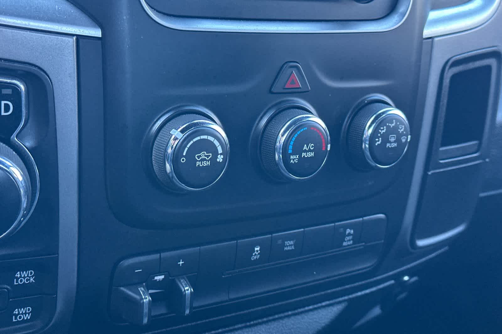 Thumbnail: 2022 RAM 1500 Classic - 19