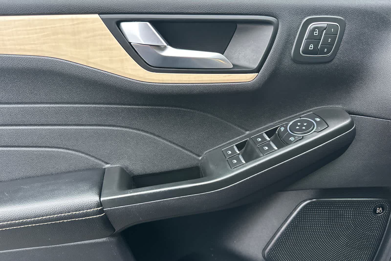 Thumbnail: 2022 Ford Escape - 12