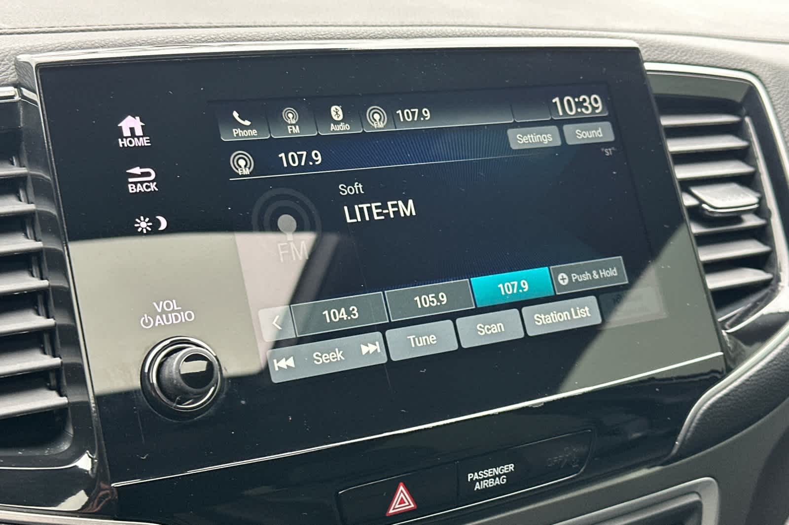 Thumbnail: 2022 Honda Passport - 18