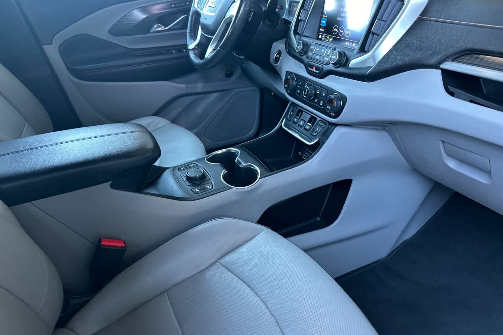 Thumbnail: 2018 GMC Terrain - 16