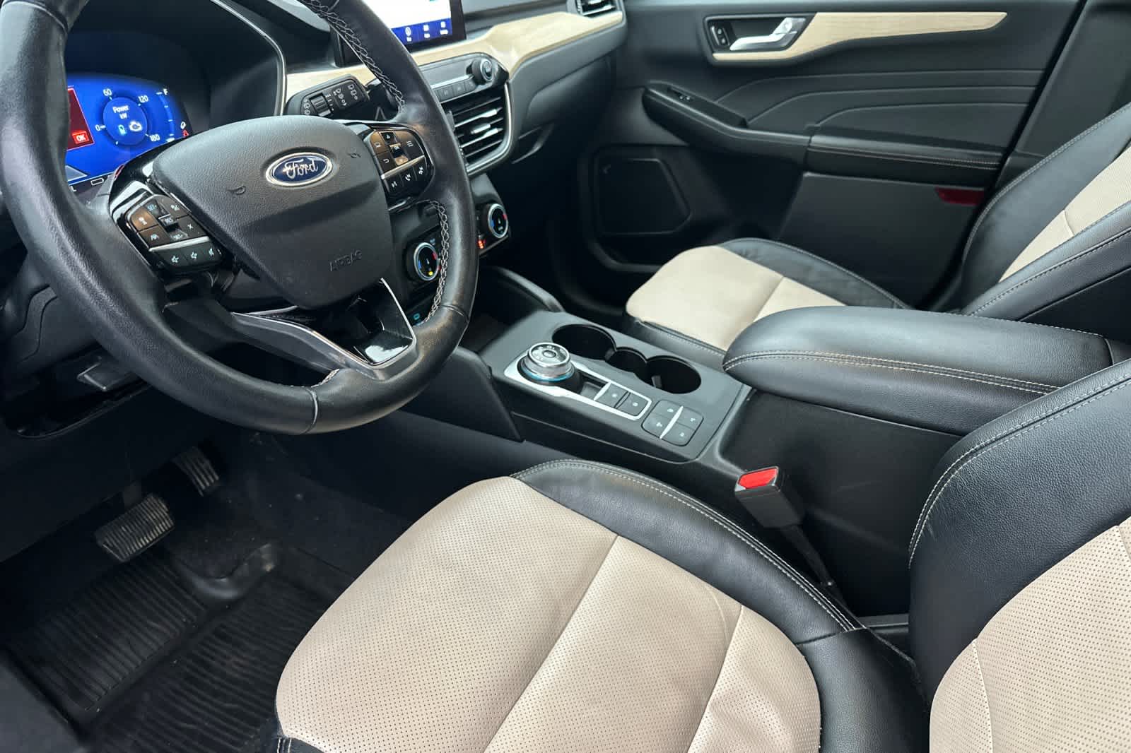 Thumbnail: 2022 Ford Escape - 11