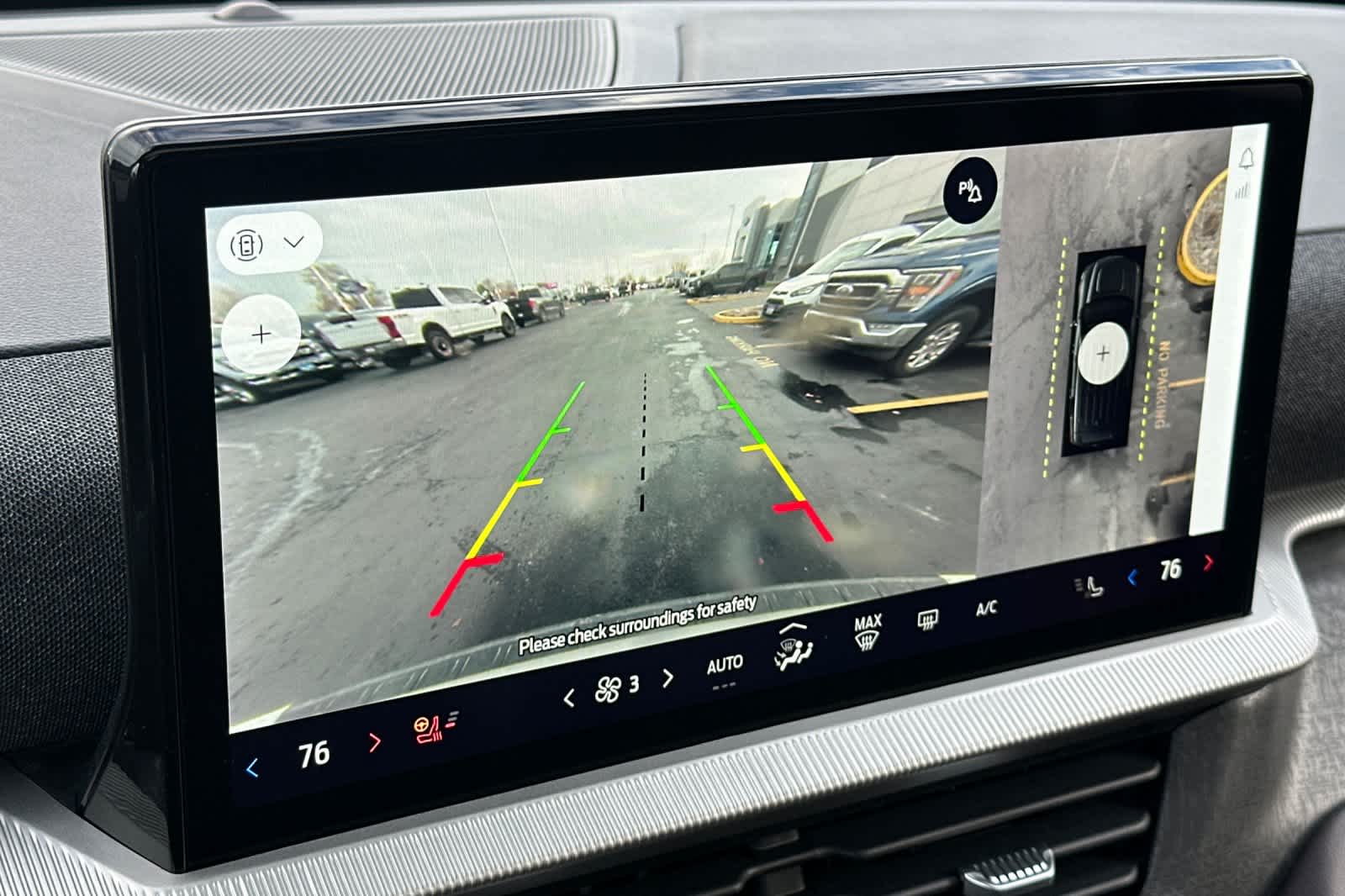 Thumbnail: 2025 Ford Explorer - 20