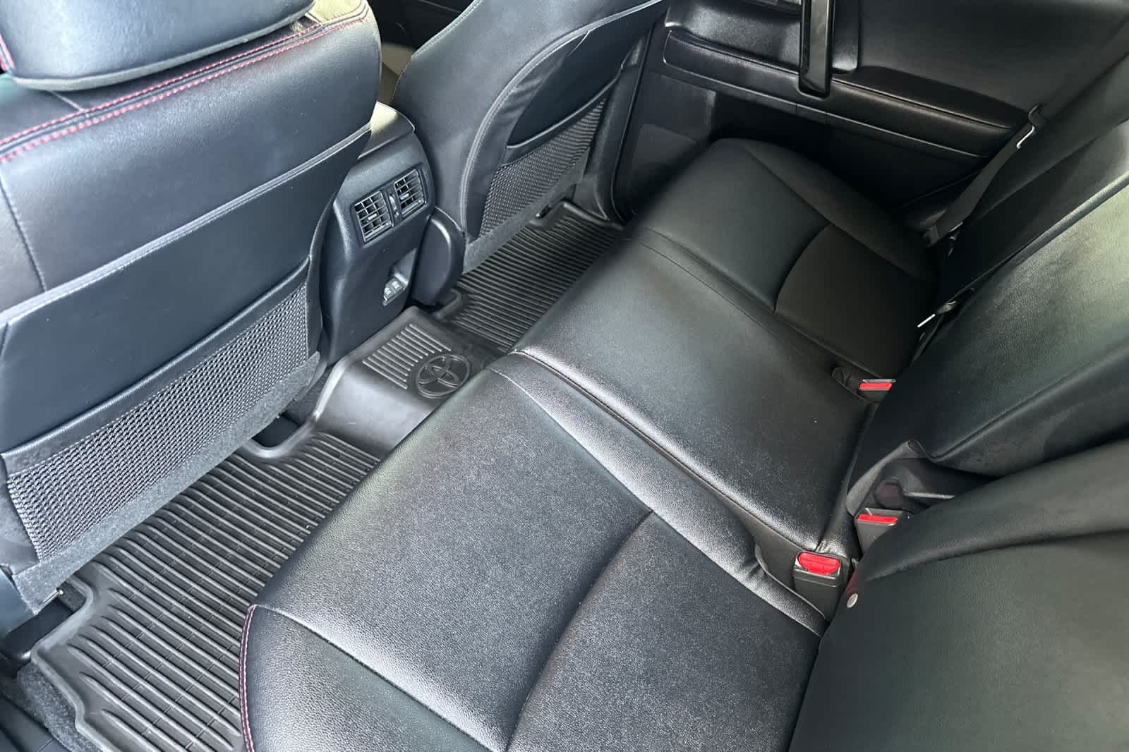 Thumbnail: 2022 Toyota 4Runner - 4