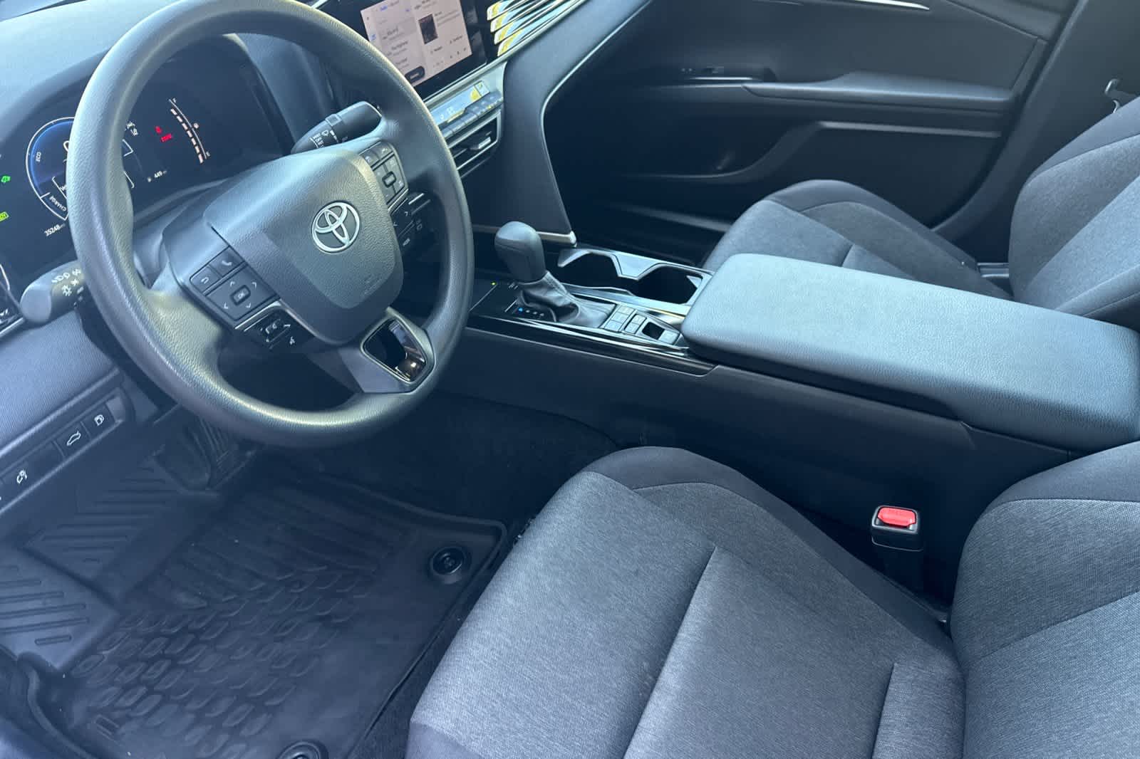 Thumbnail: 2025 Toyota Camry - 11