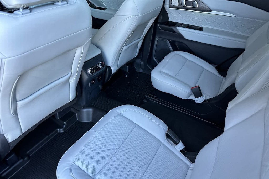 Certified 2025 Ford Explorer Platinum SUV