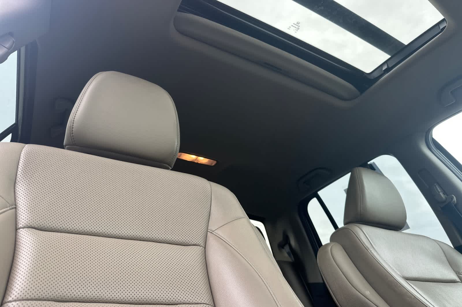 Thumbnail: 2017 Honda Ridgeline - 16