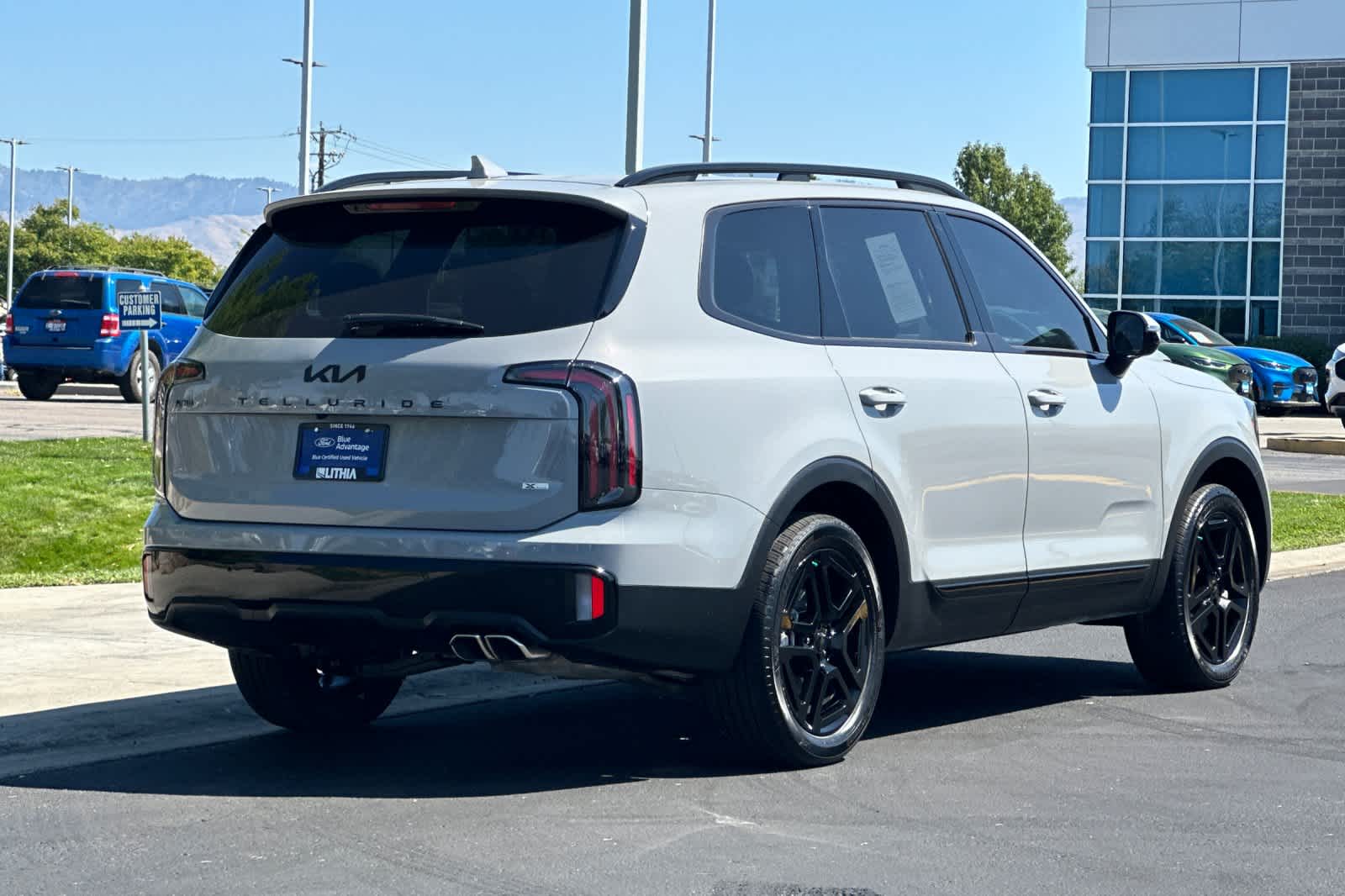 2025 Kia Telluride X-Line photo 2