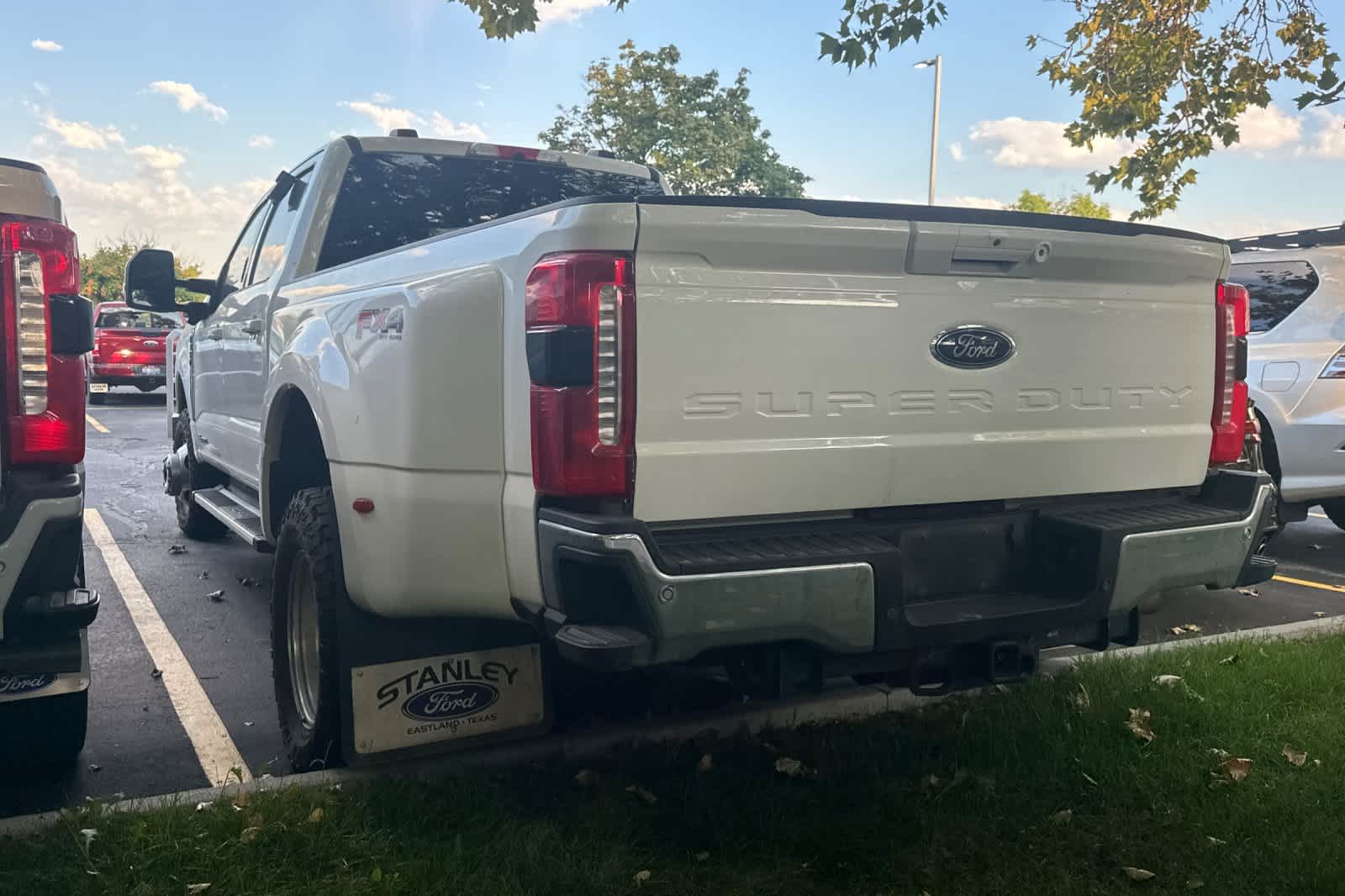 2023 Ford F-350 photo 3