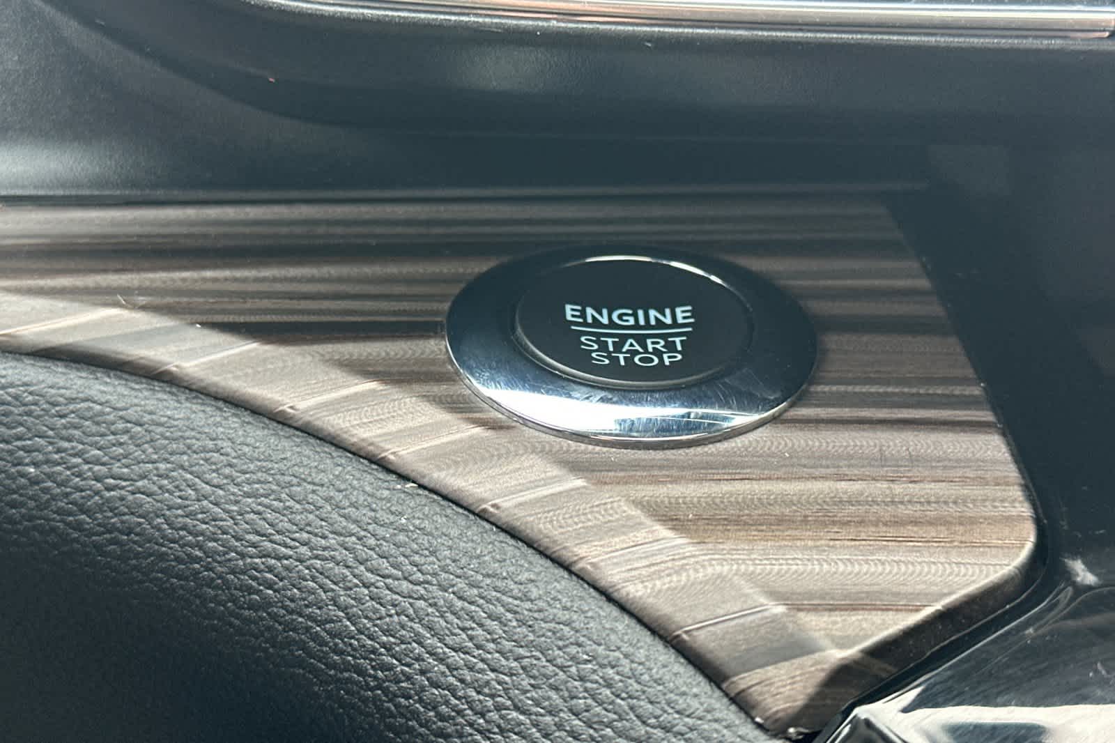 Thumbnail: 2022 Ford Explorer - 24