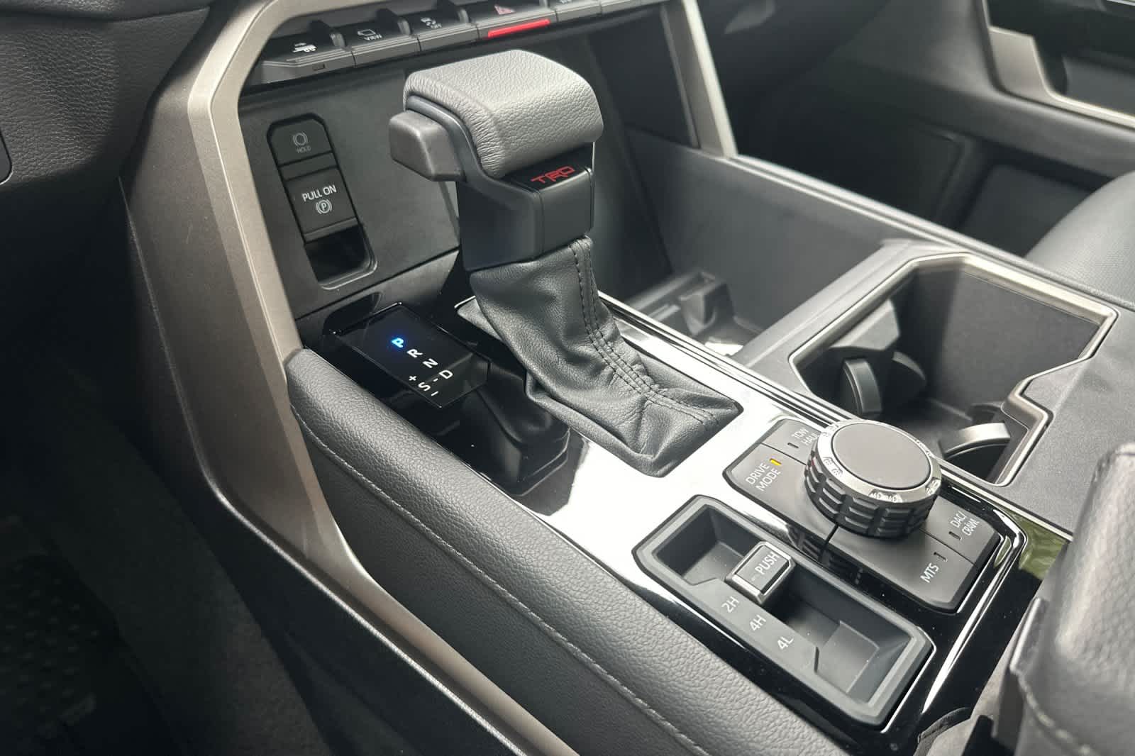 Thumbnail: 2025 Toyota Tundra - 21