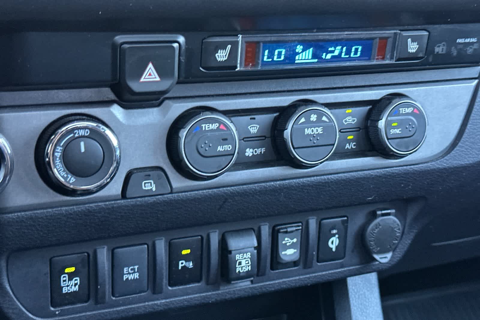 Thumbnail: 2019 Toyota Tacoma - 19