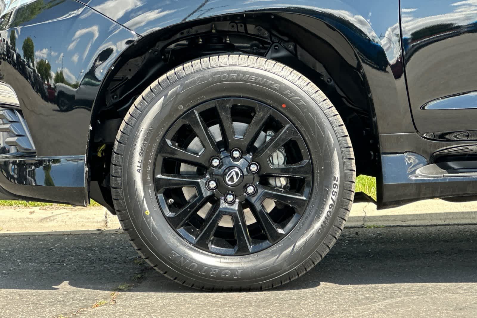 Thumbnail: 2023 Lexus GX - 27