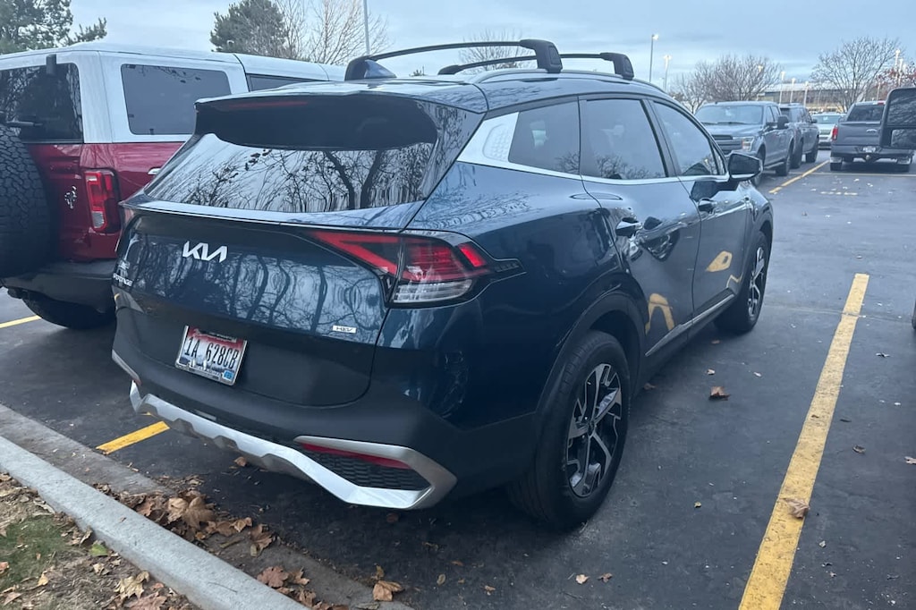 Used 2023 Kia Sportage Hybrid EX SUV