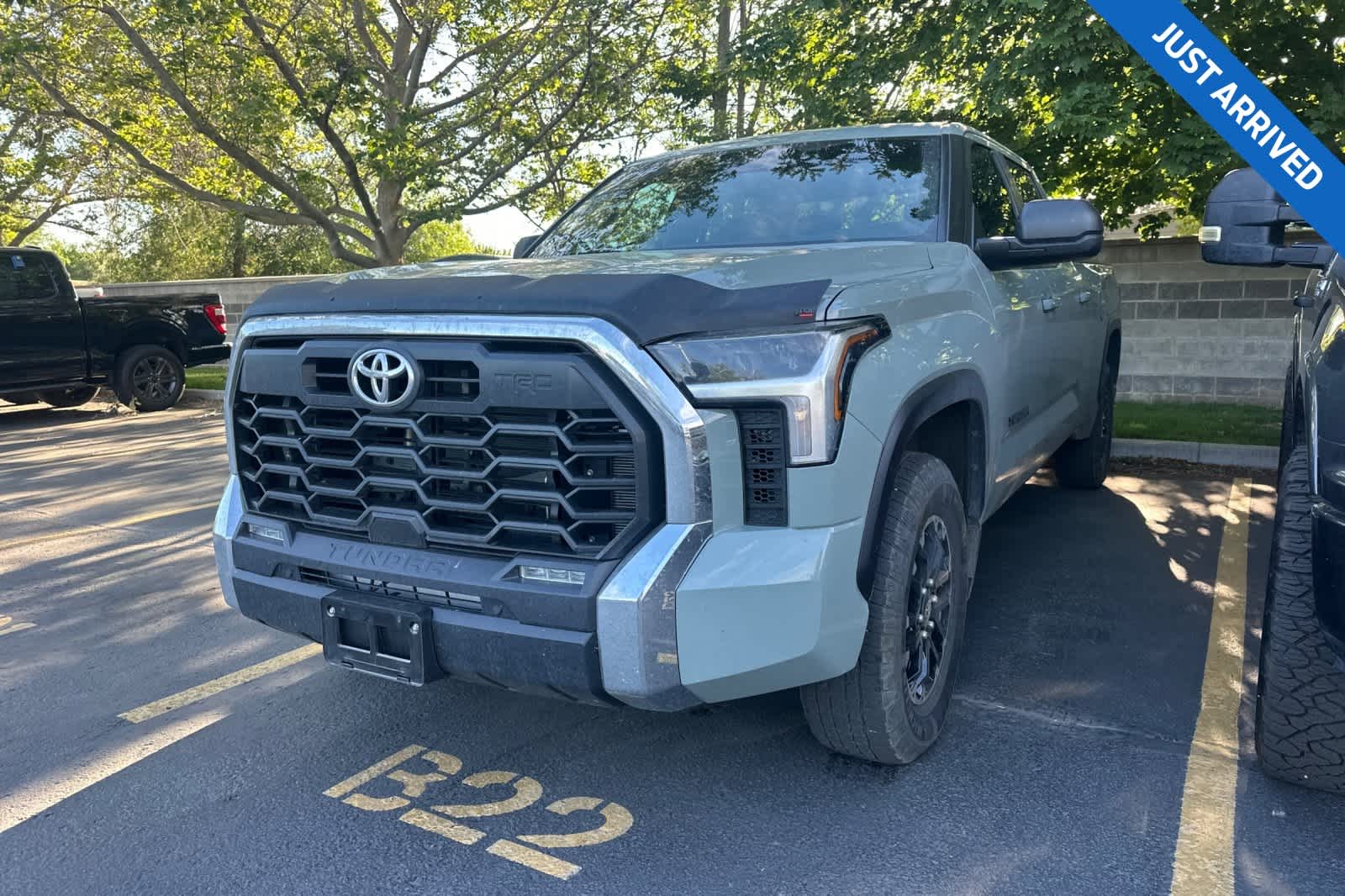2025 Toyota Tundra SR5 3.4L 4WD CrewMax 6.5' Bed's photo