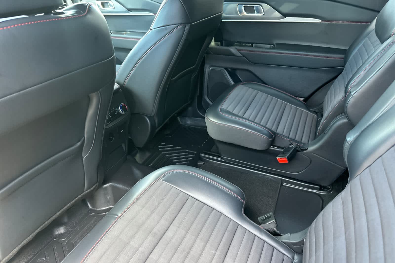 Thumbnail: 2025 Ford Explorer - 4