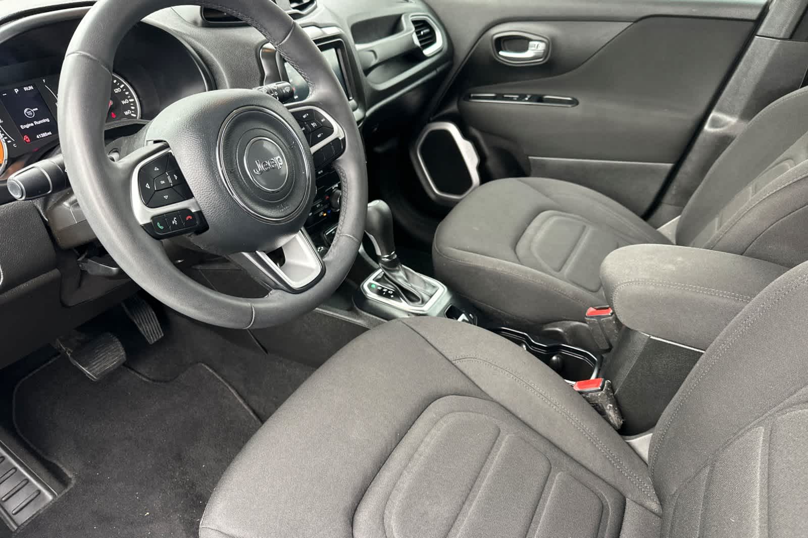 Thumbnail: 2018 Jeep Renegade - 11