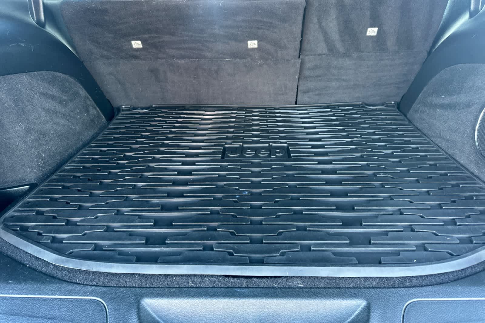 Thumbnail: 2018 Jeep Grand Cherokee - 15