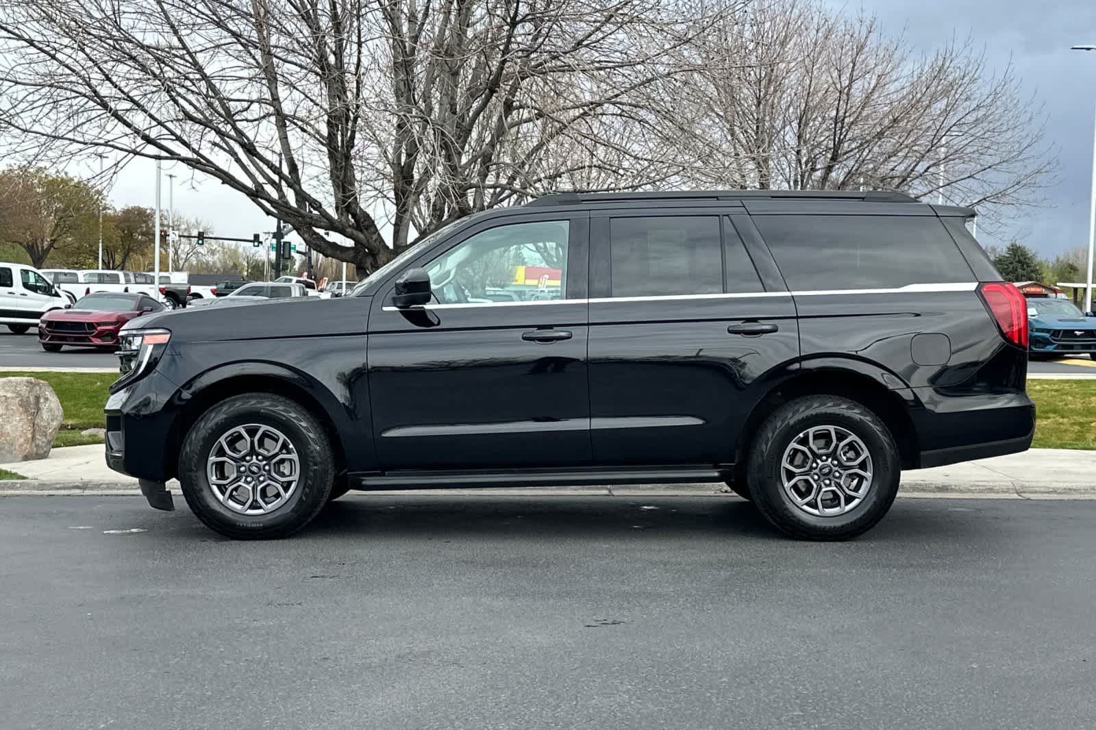 Thumbnail: 2025 Ford Expedition - 5