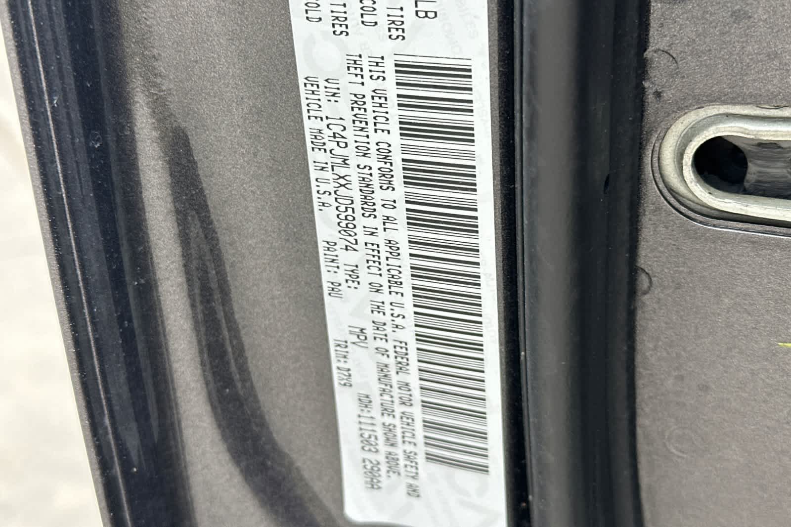 Thumbnail: 2018 Jeep Cherokee - 29