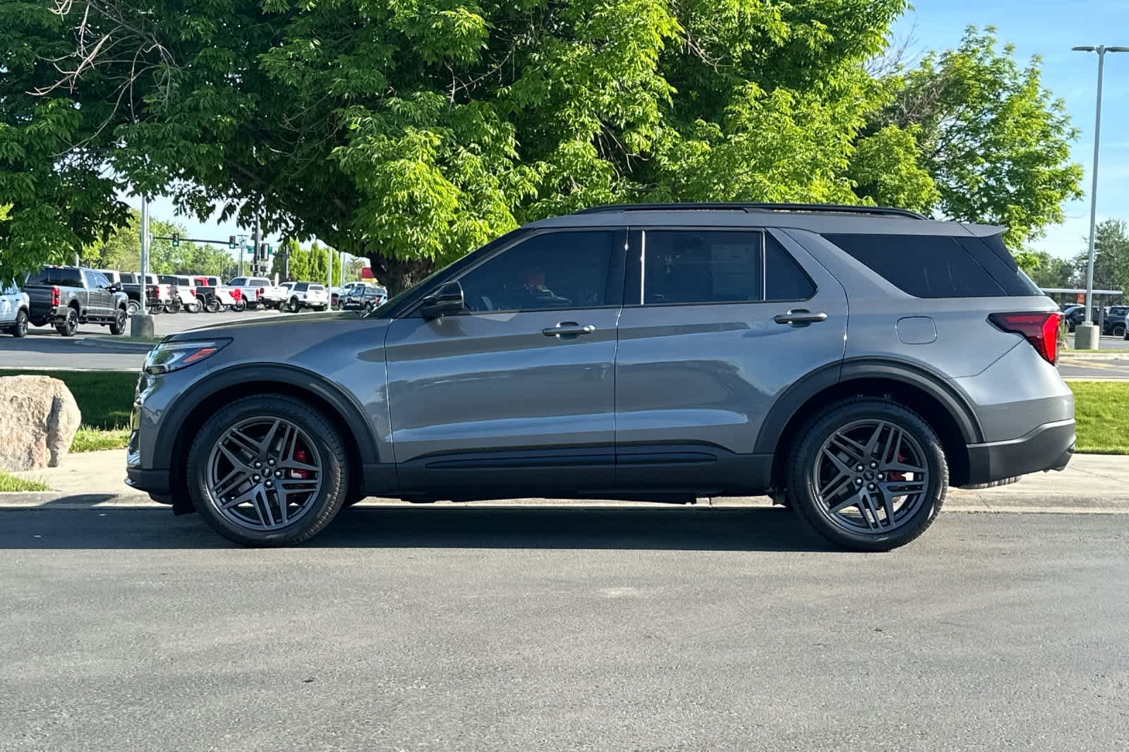 Thumbnail: 2026 Ford Explorer - 5
