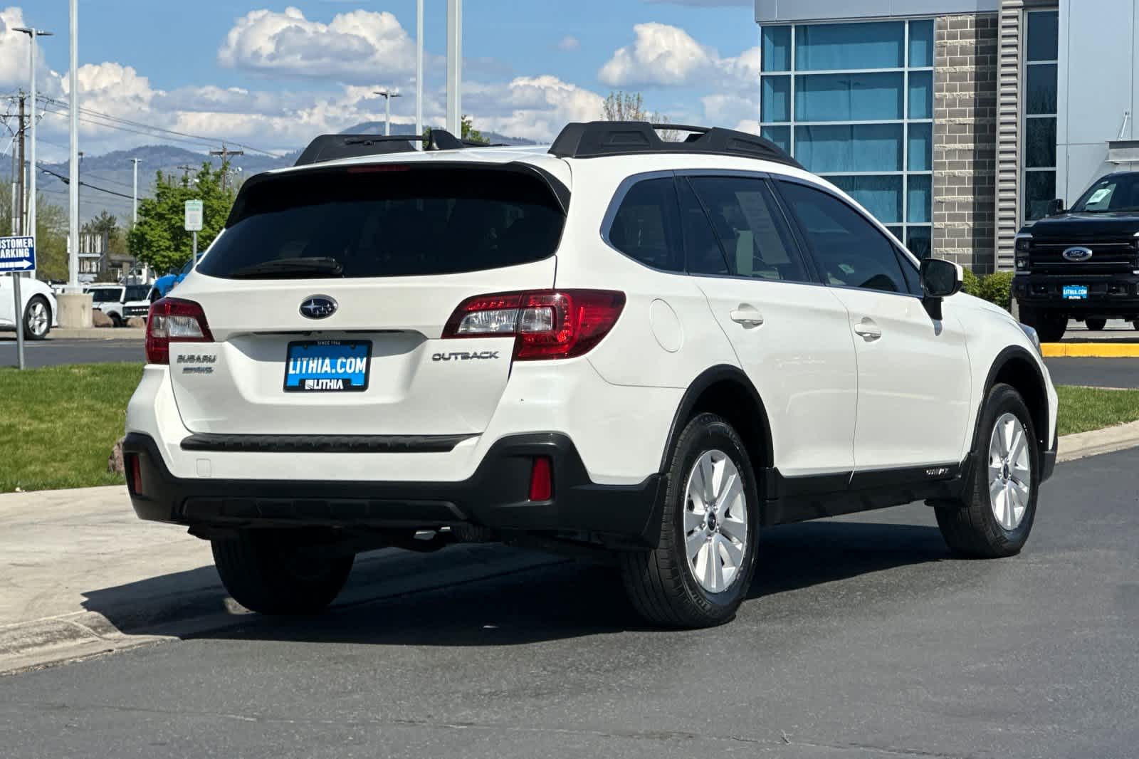 Thumbnail: 2018 Subaru Outback - 2