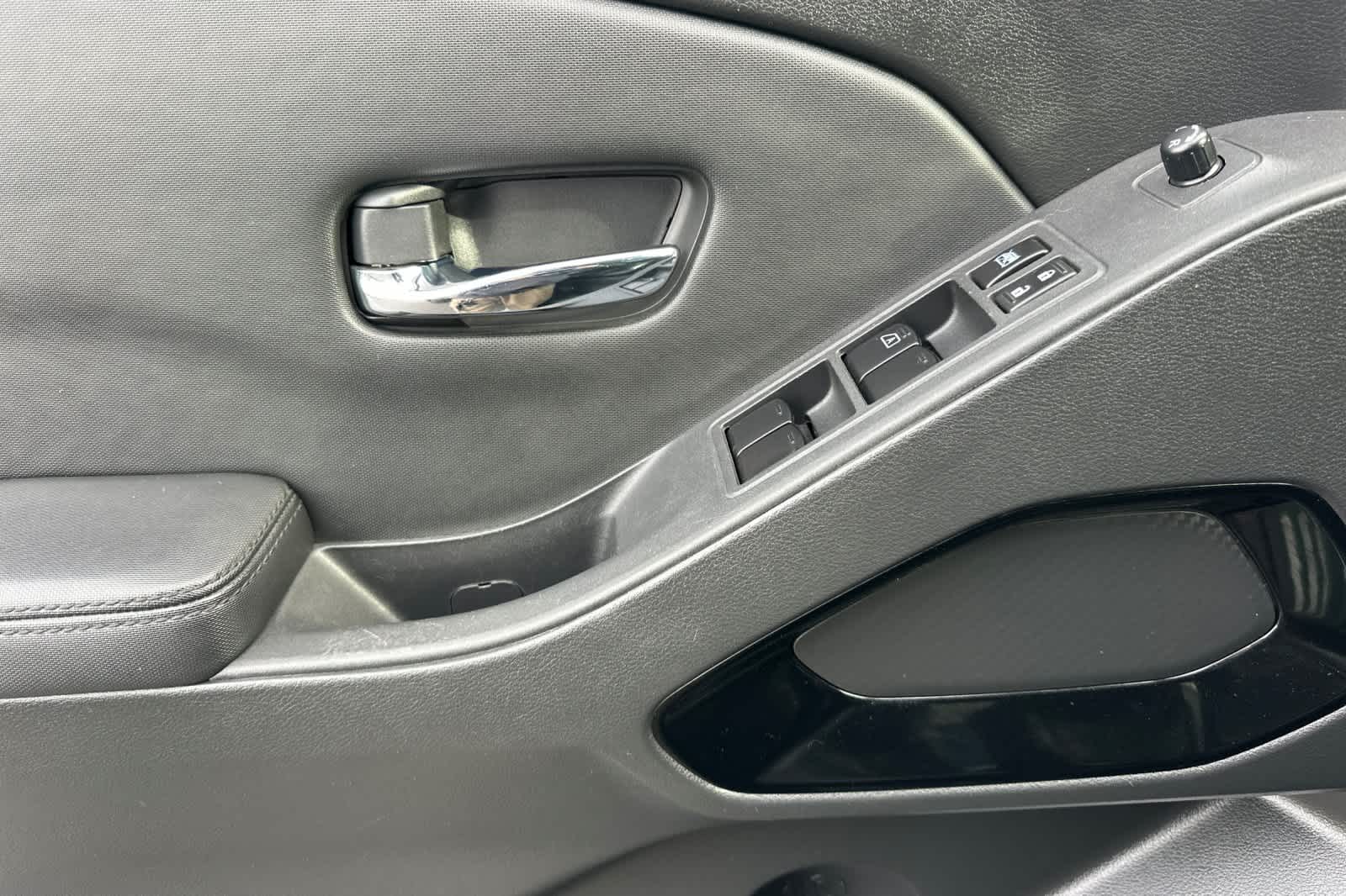 Thumbnail: 2022 Nissan Frontier - 12