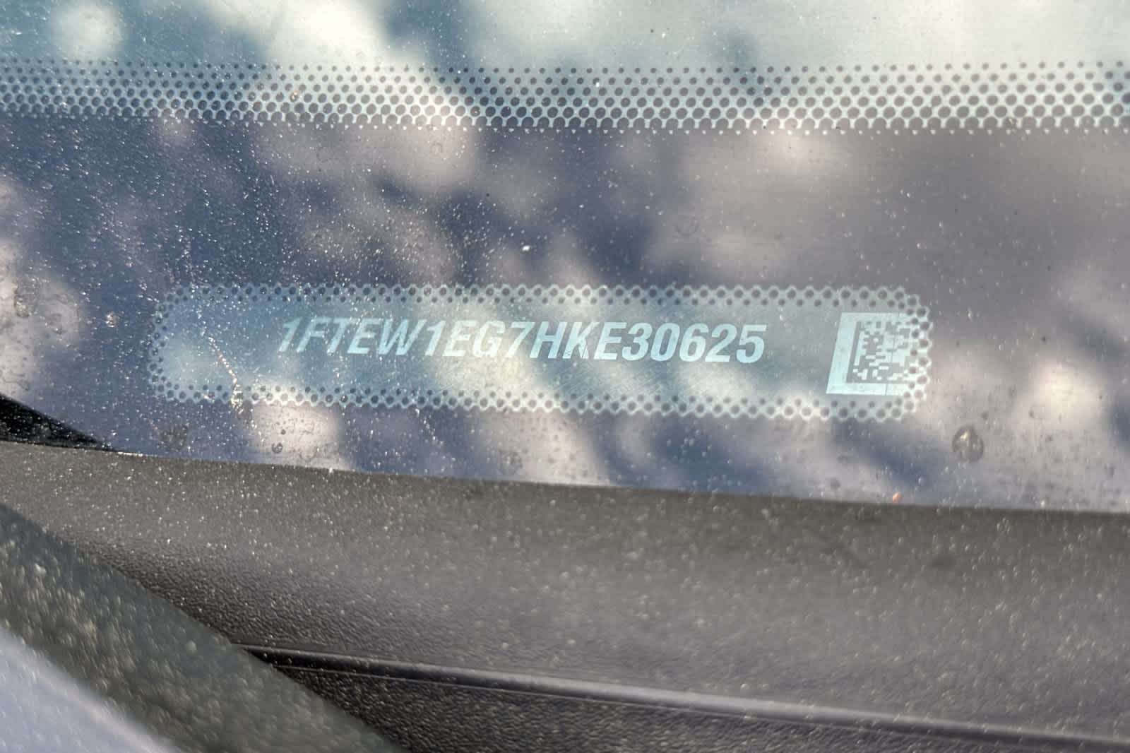 2017 Ford F-150  10