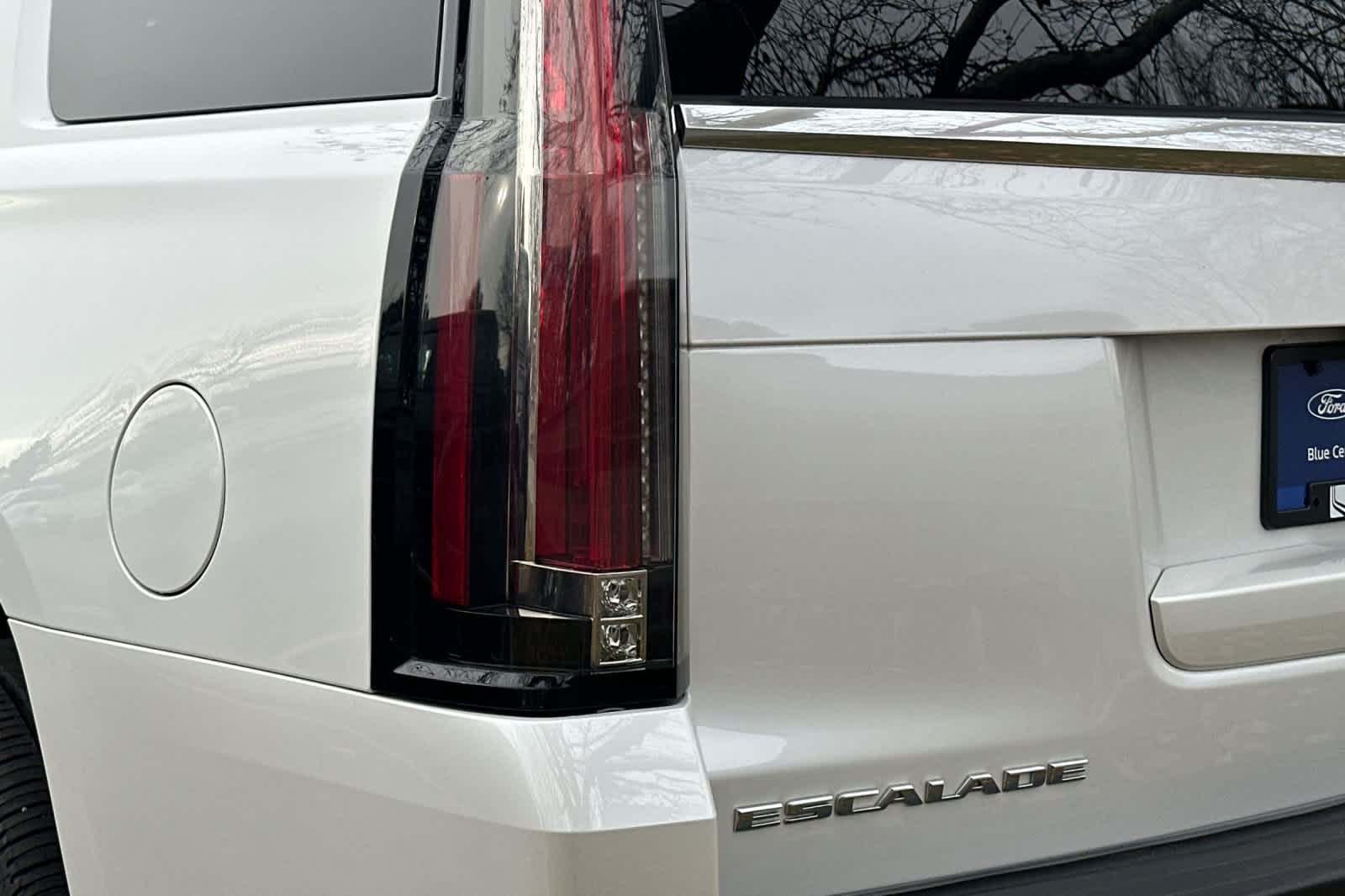 Thumbnail: 2017 Cadillac Escalade - 8