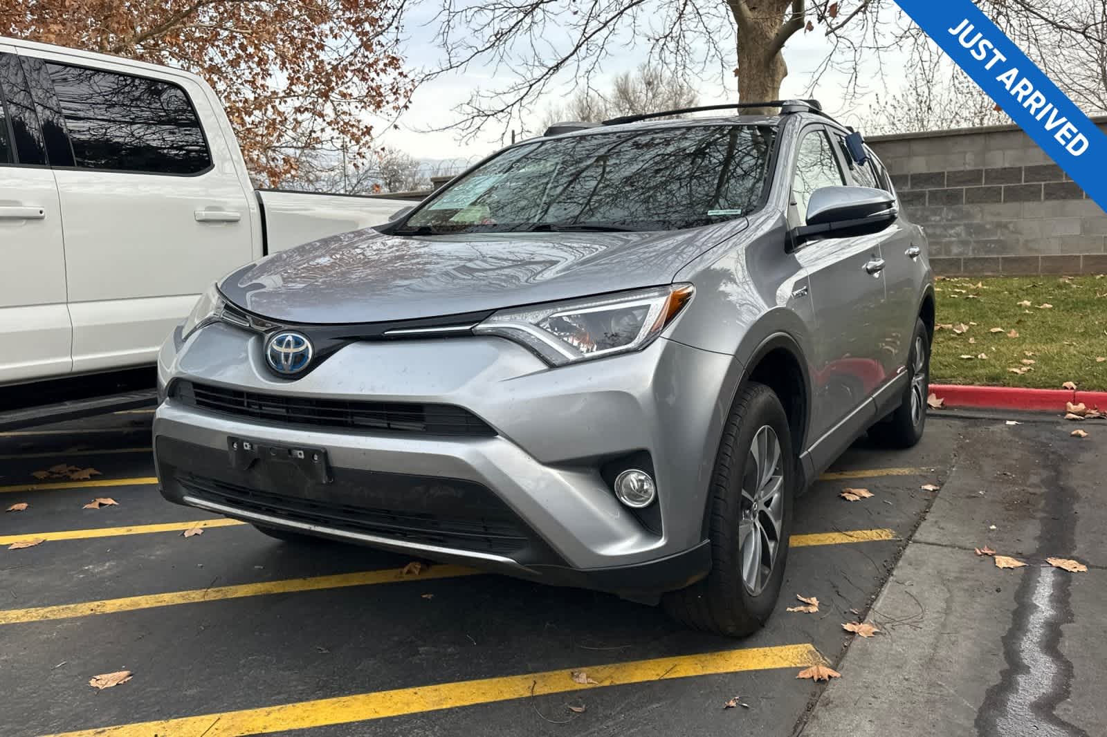 Thumbnail: 2017 Toyota RAV4 - 1