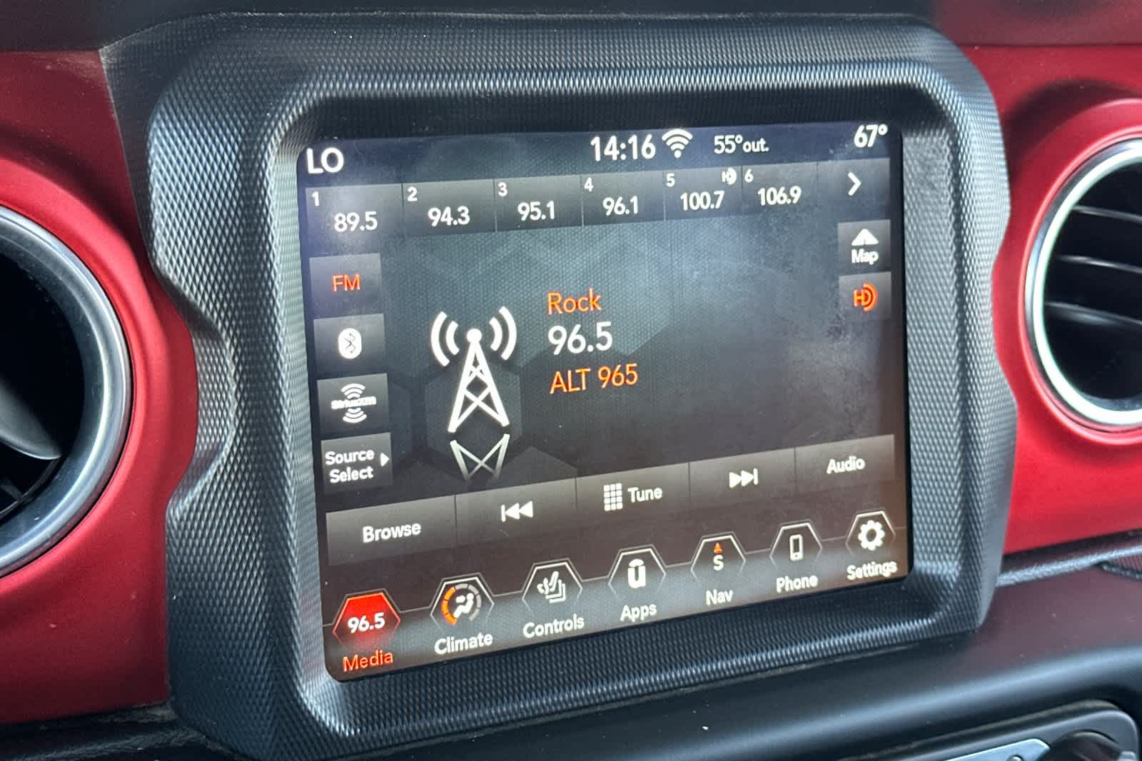 Thumbnail: 2020 Jeep Gladiator - 17