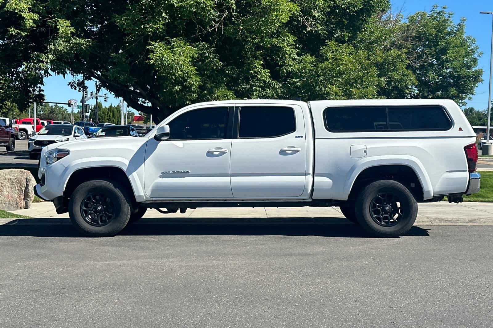 Thumbnail: 2022 Toyota Tacoma - 5