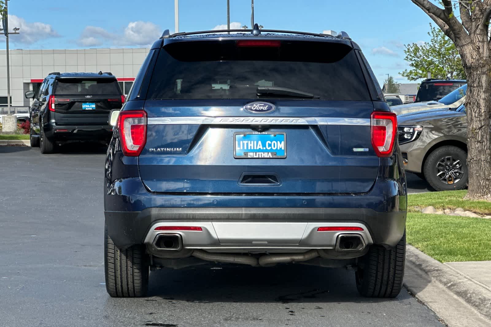 Thumbnail: 2017 Ford Explorer - 7