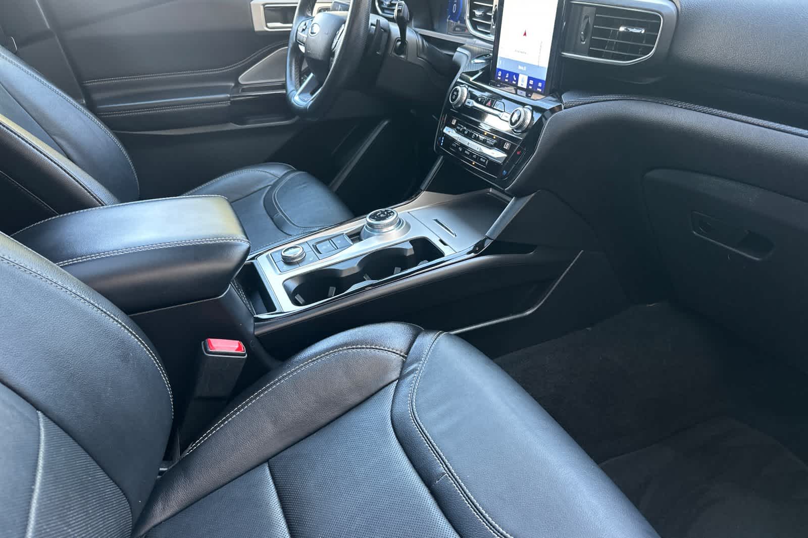 Thumbnail: 2021 Ford Explorer - 16