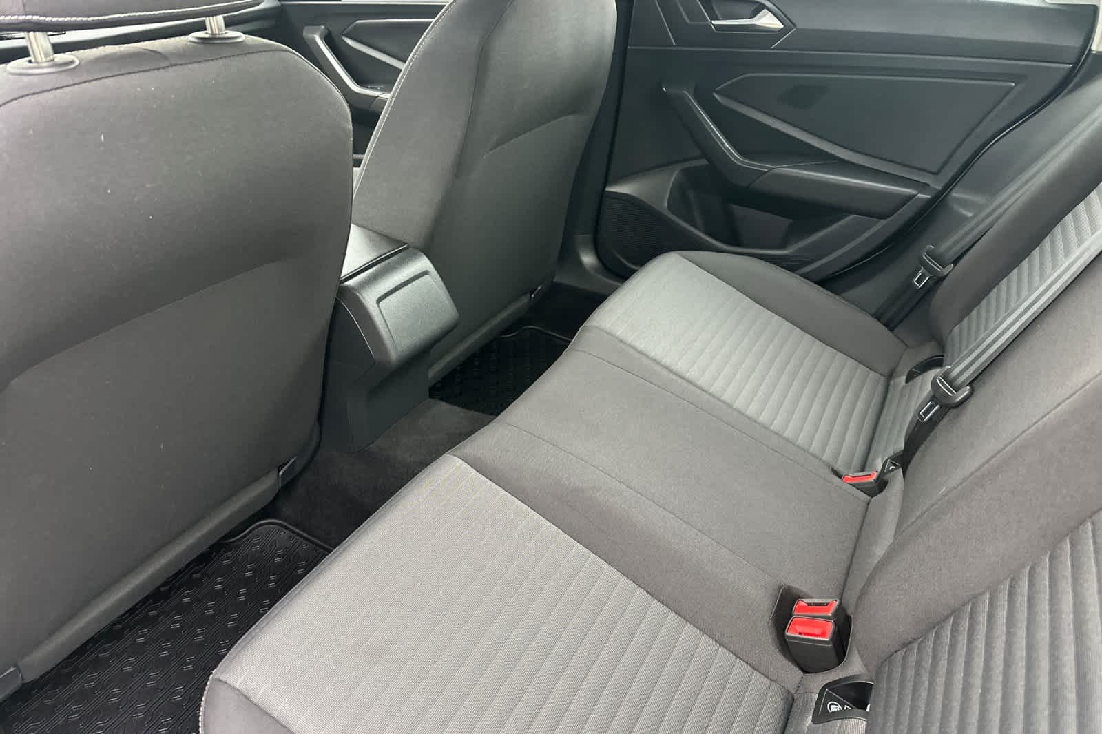 Thumbnail: 2025 Volkswagen Jetta - 4