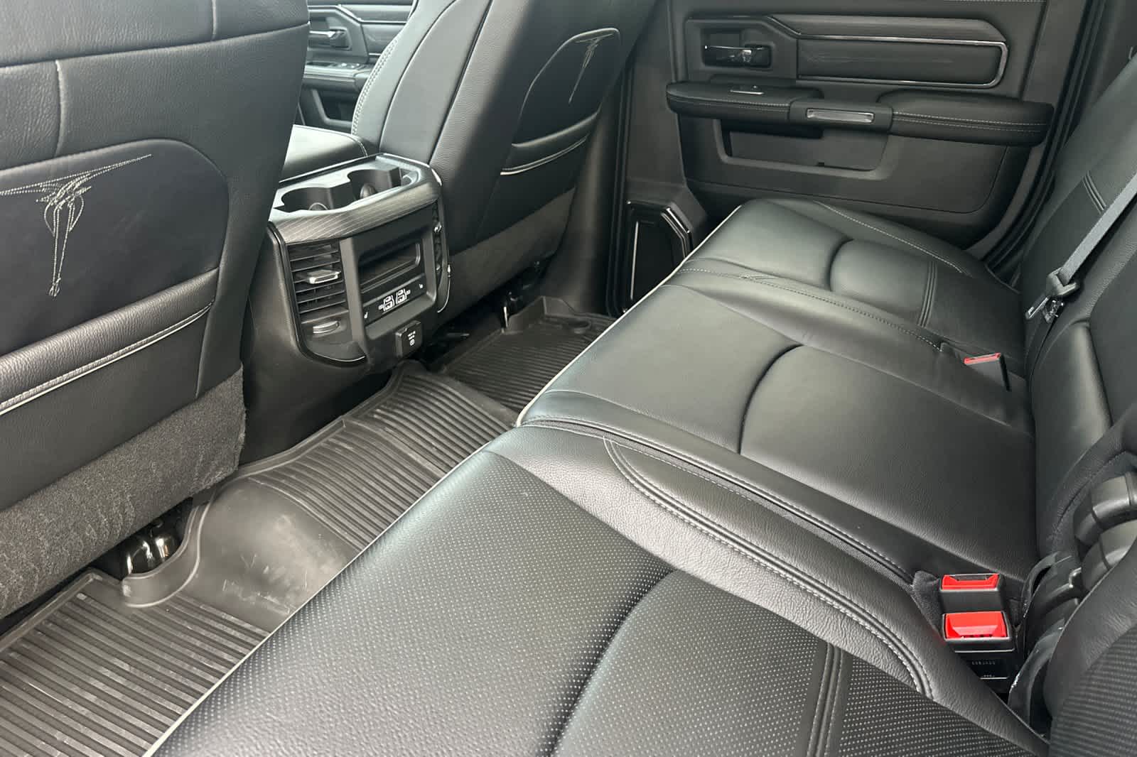 2024 Ram 2500 Limited photo 4