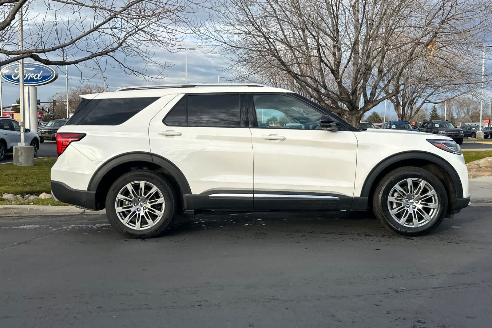 Thumbnail: 2025 Ford Explorer - 8