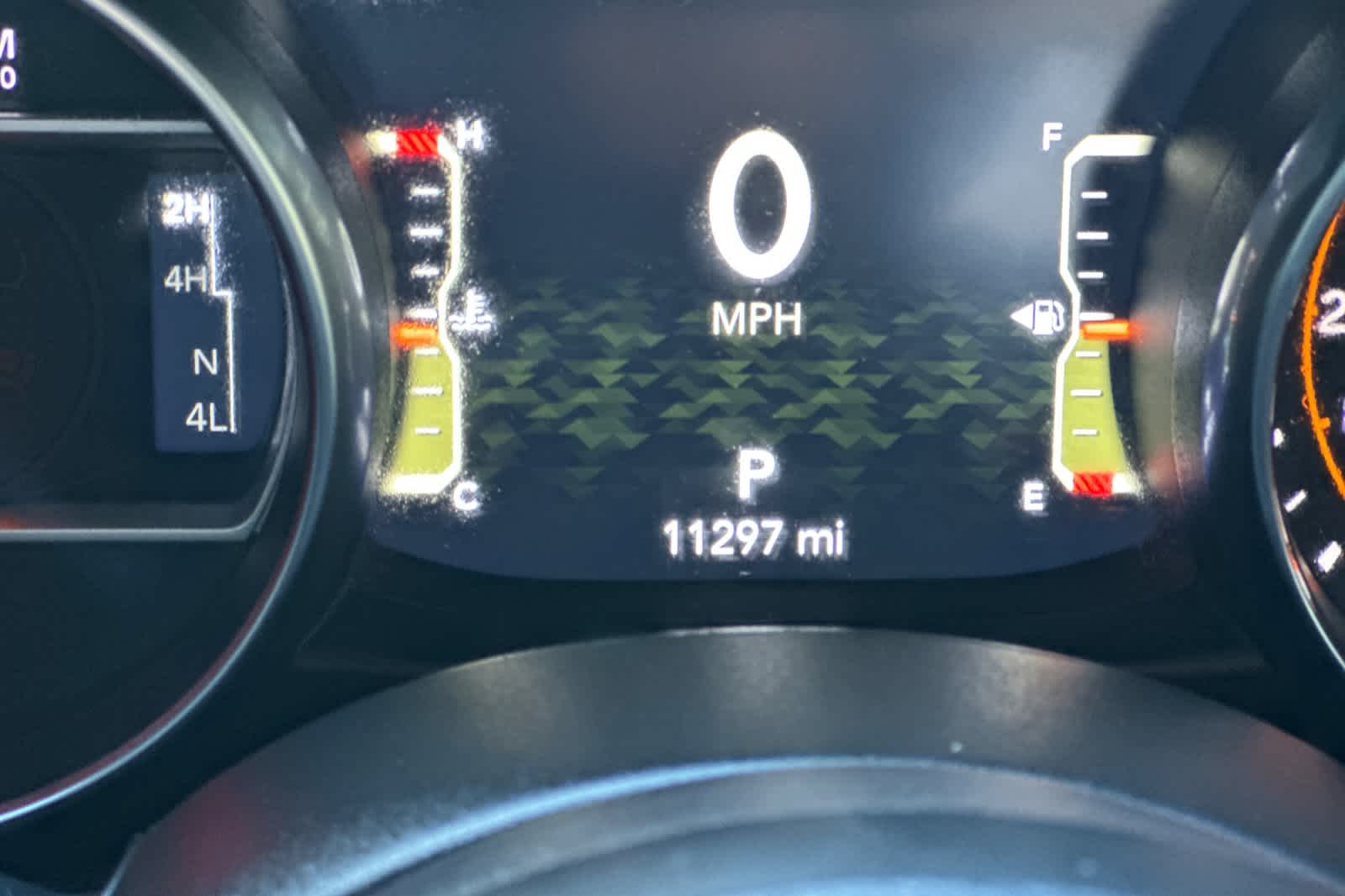 Thumbnail: 2023 Jeep Gladiator - 25