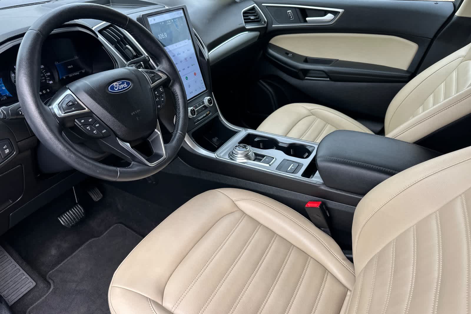 Thumbnail: 2022 Ford Edge - 11